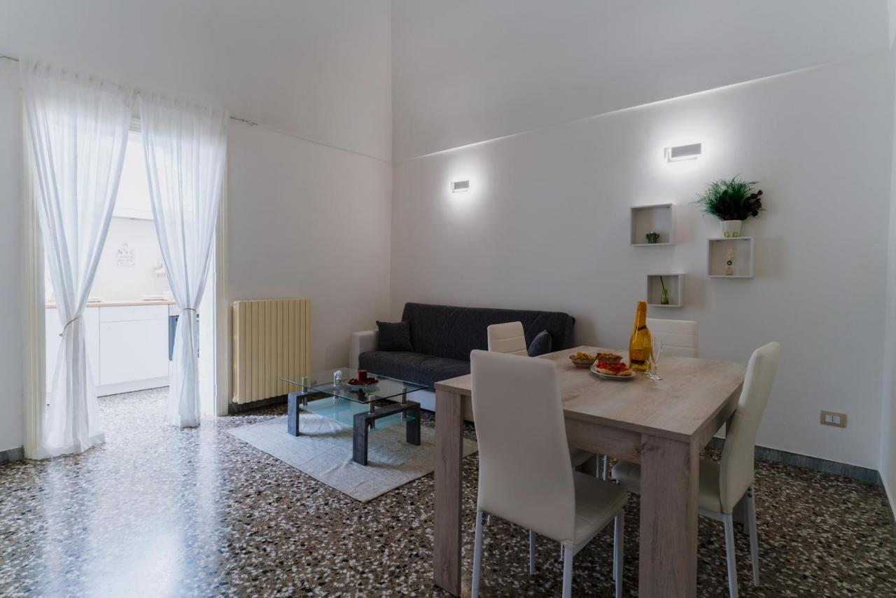 Palestro49 Holiday House Monopoli Luaran gambar