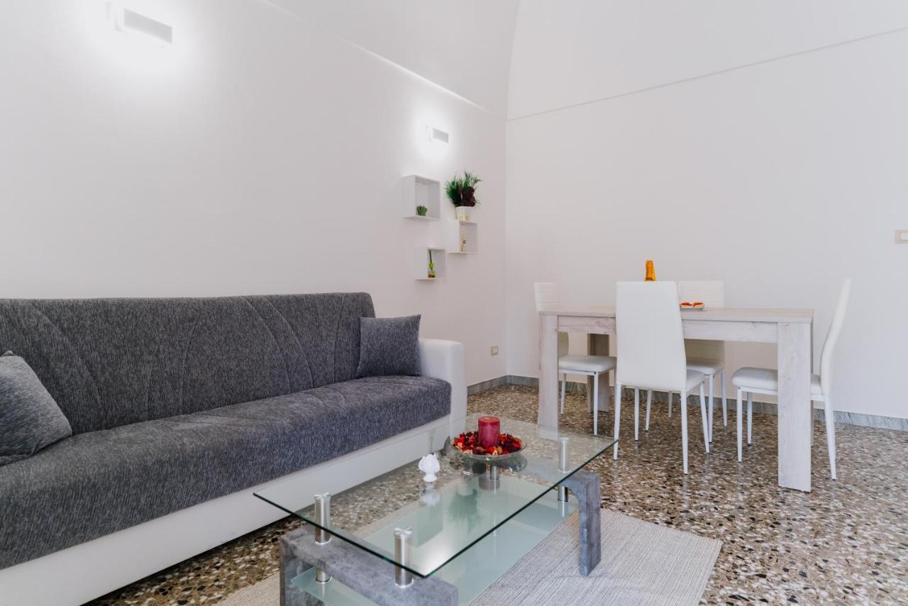 Palestro49 Holiday House Monopoli Luaran gambar